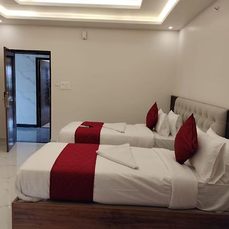 Attibele Mayuri Residency Hotel מראה חיצוני תמונה