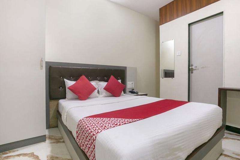 Attibele Mayuri Residency Hotel מראה חיצוני תמונה