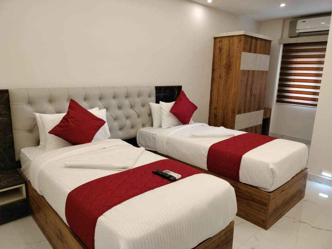 Attibele Mayuri Residency Hotel מראה חיצוני תמונה